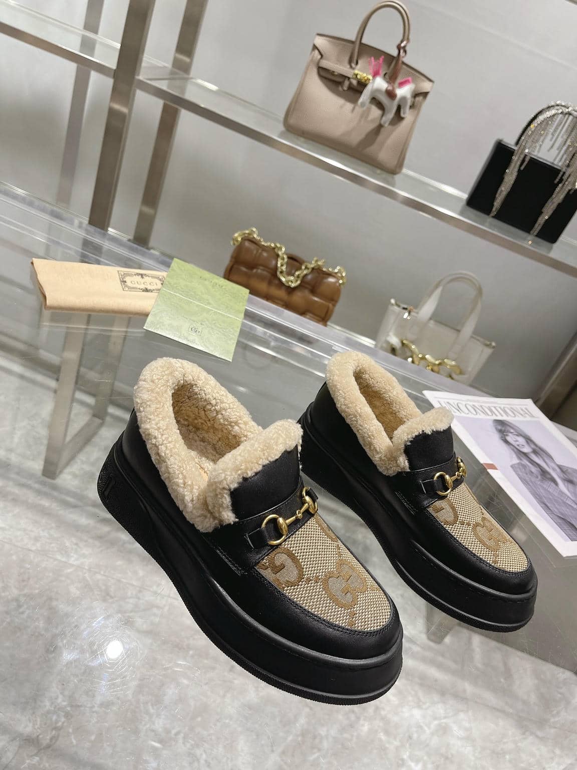 0010 Furry Shoe